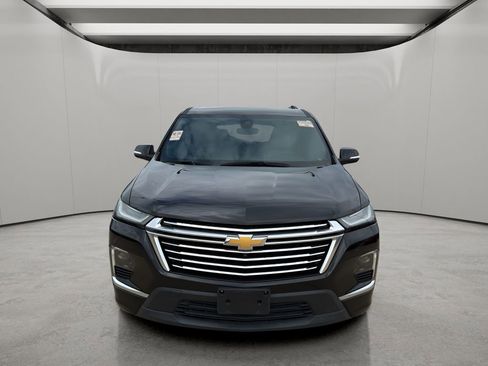 Used 2023 Chevrolet Traverse Premier image 8