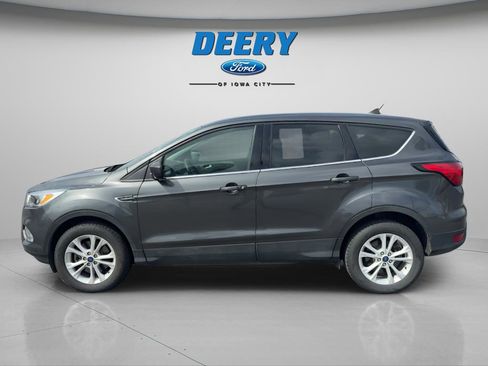 Certified 2019 Ford Escape SE image 4