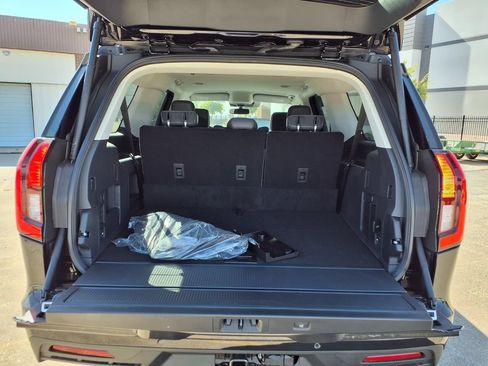 New 2027 Ford Expedition Max Active RWD image 21