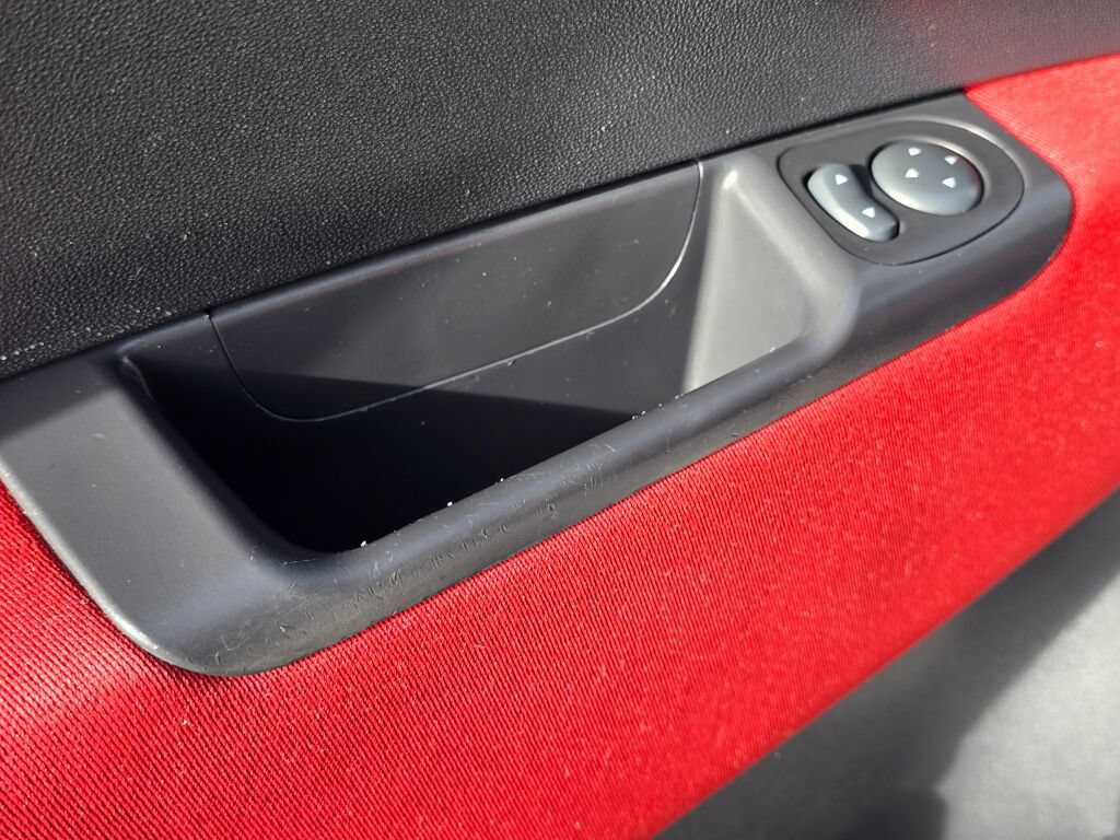 Used 2015 FIAT 500 Pop FWD image 16