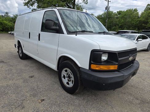 Used 2006 Chevrolet Express 1500 RWD image 7