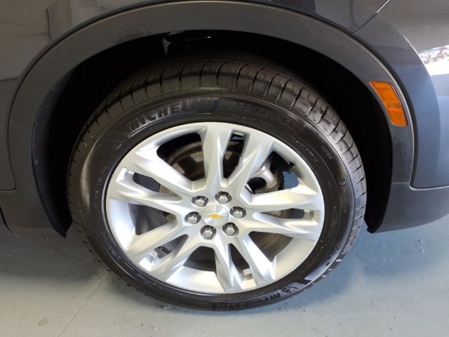 Used 2021 Chevrolet Blazer LT w/ Sound & Technology Package FWD image 9