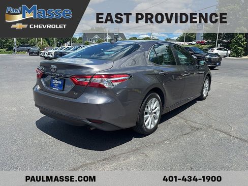 Used 2020 Toyota Camry LE FWD image 6