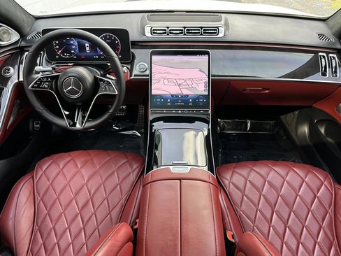Used 2022 Mercedes-Benz S 580 S 580 4MATIC w/ Red Interior M image 33
