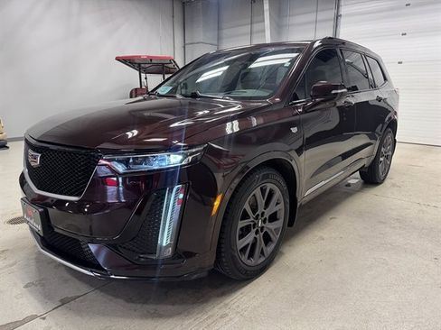 Used 2020 Cadillac XT6 Sport AWD/4WD image 3