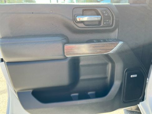 Used 2022 Chevrolet Silverado 2500 High Country AWD/4WD image 15