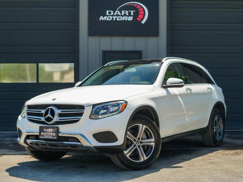 Used 2019 Mercedes-Benz GLC 300 4MATIC image 3