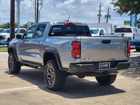 Used 2024 Chevrolet Colorado ZR2 w/ ZR2 Convenience Package III AWD/4WD image 5