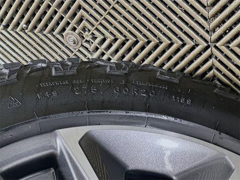 Used 2020 Chevrolet Silverado 1500 RST w/ All-Star Edition image 33