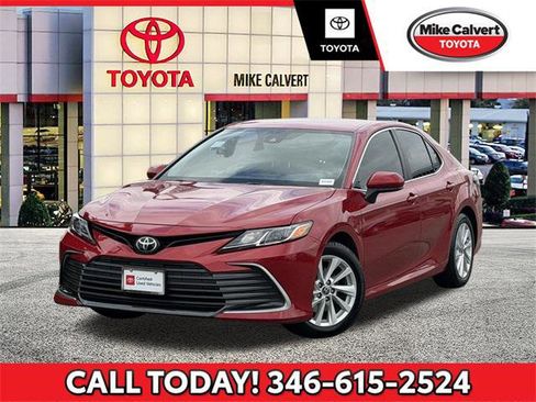 Certified 2023 Toyota Camry LE image 1