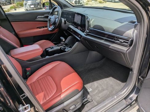 Certified 2025 Kia Sportage SX image 14