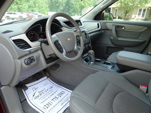 Used 2017 Chevrolet Traverse AWD LT w/ True North Edition image 14
