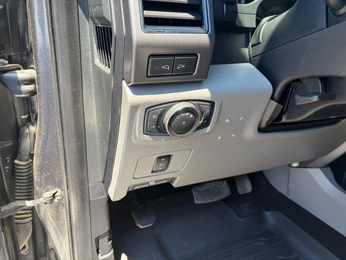 Used 2019 Ford F250 XLT w/ XLT Premium Package AWD/4WD image 28