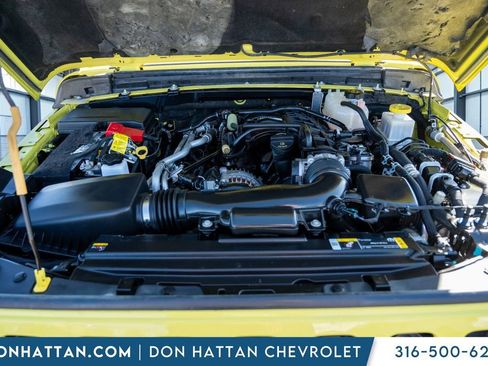 Used 2023 Jeep Gladiator Sport image 38