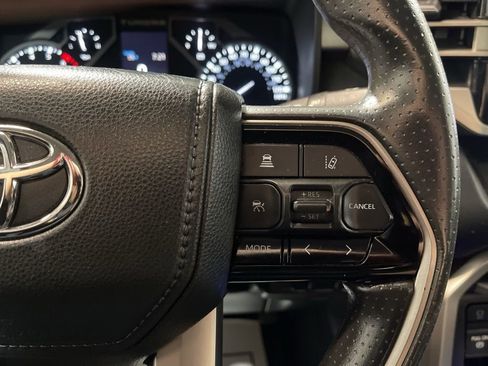 Used 2022 Toyota Tundra SR5 w/ SR5 Convenience Package image 23