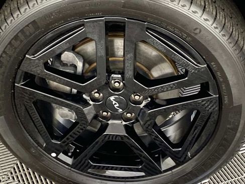 Used 2024 Kia Telluride EX X-Line AWD/4WD image 32
