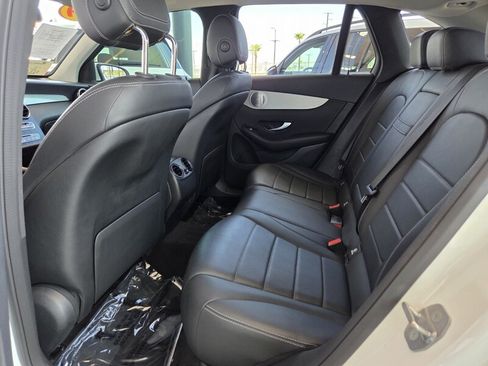 Used 2019 Mercedes-Benz GLC 300 image 14
