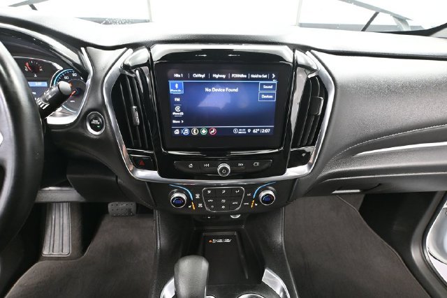Used 2023 Chevrolet Traverse LT AWD/4WD image 25