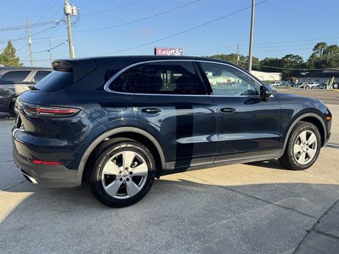 Used 2019 Porsche Cayenne AWD/4WD image 5