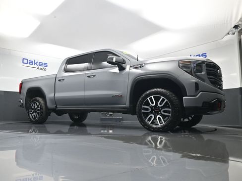 Used 2024 GMC Sierra 1500 AT4 w/ Technology Package image 41