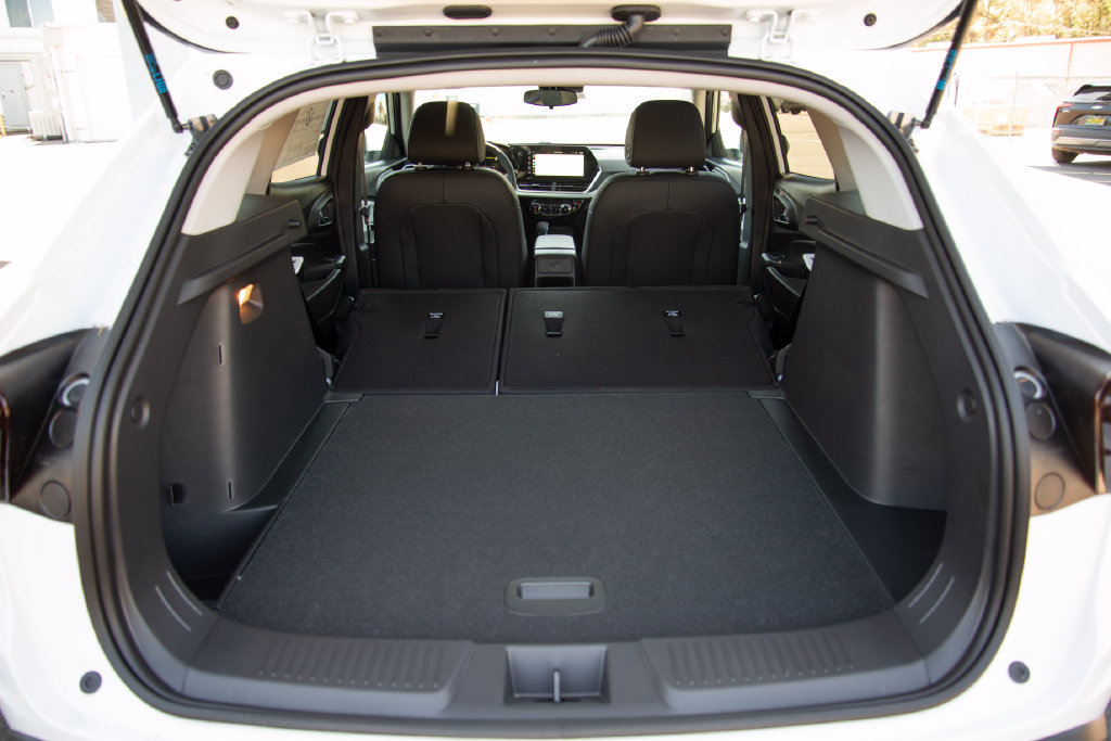 New 2026 Chevrolet Trax LT w/ Sunroof Package FWD image 21
