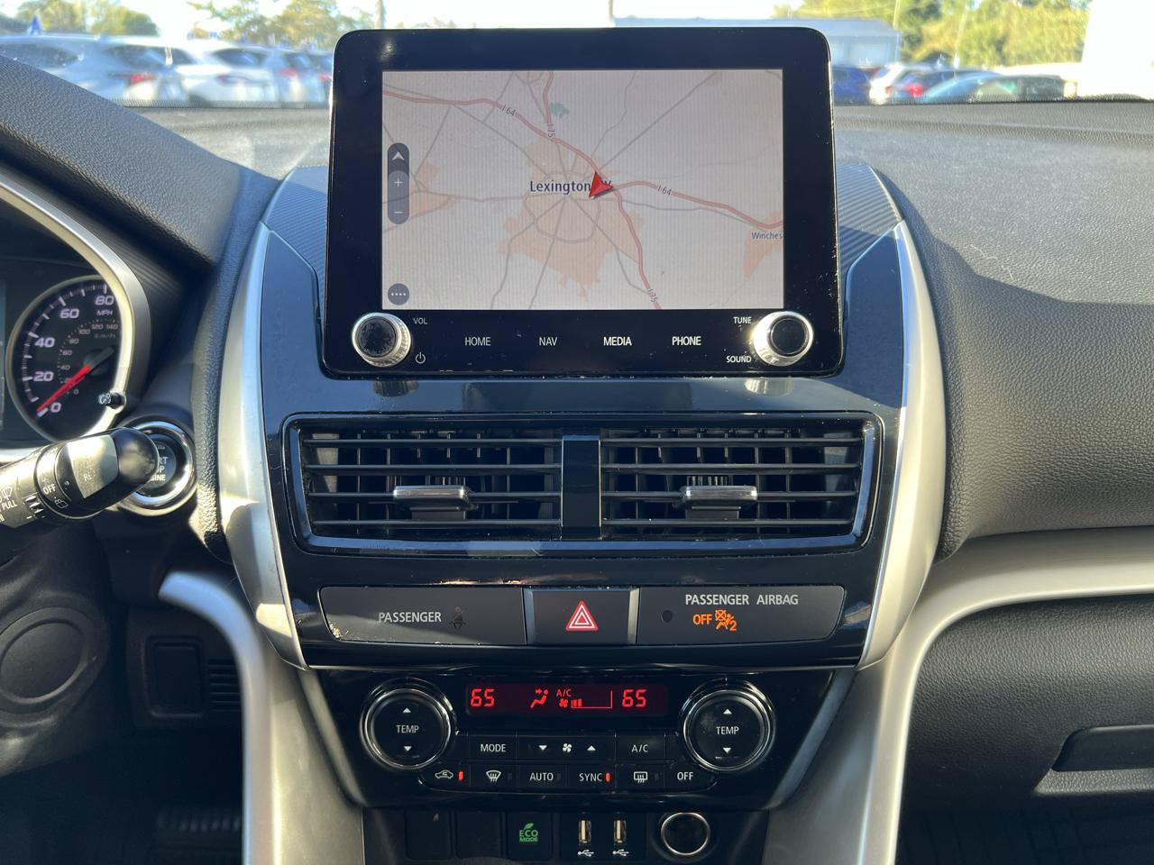 Used 2022 Mitsubishi Eclipse Cross AWD image 19