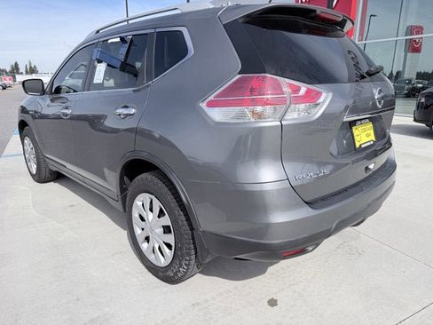 Certified 2016 Nissan Rogue S w/ Appearance Package image 6