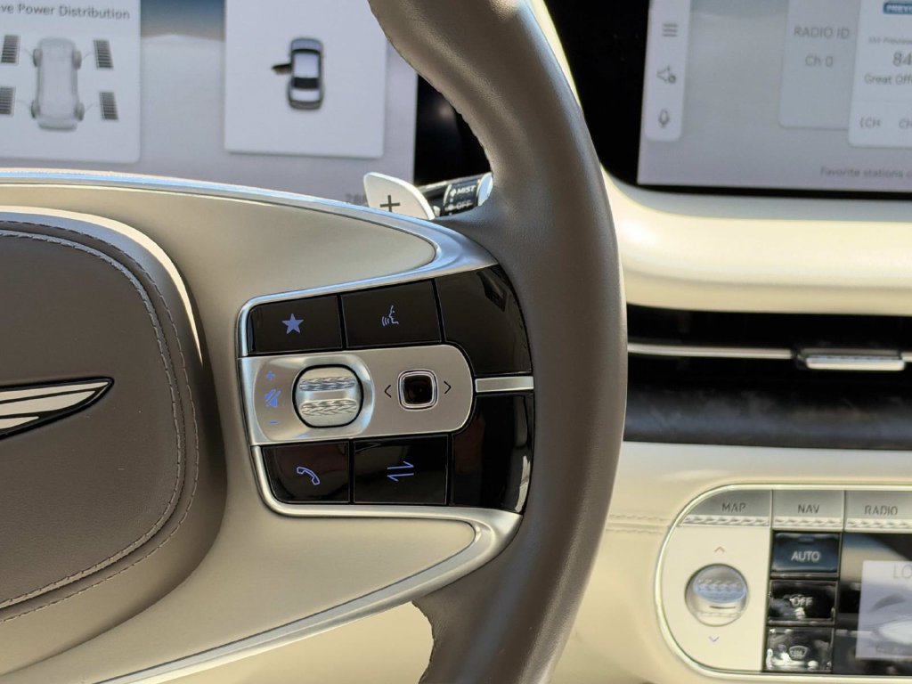 Certified 2023 Genesis G90 3.5T AWD/4WD image 9