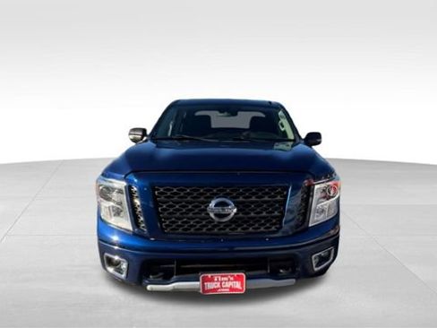 Used 2019 Nissan Titan PRO-4X AWD/4WD image 34