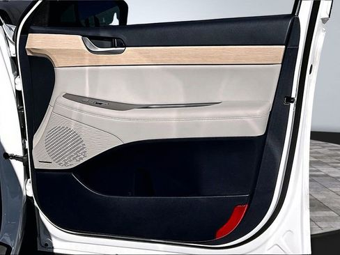 Used 2024 Hyundai Palisade Limited image 15