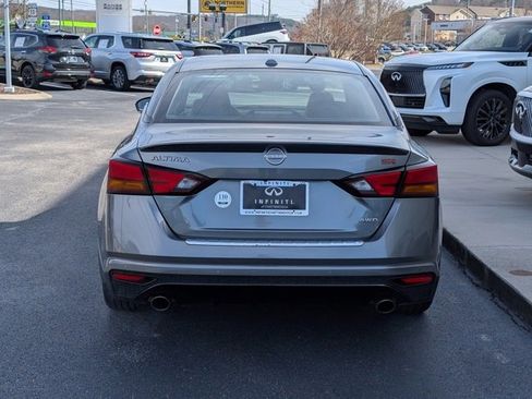 Used 2023 Nissan Altima 2.5 SR image 7