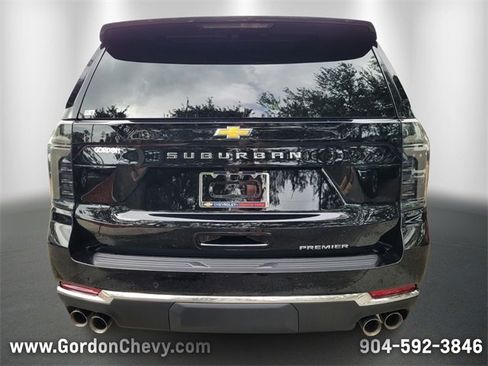 New 2025 Chevrolet Suburban Premier image 4