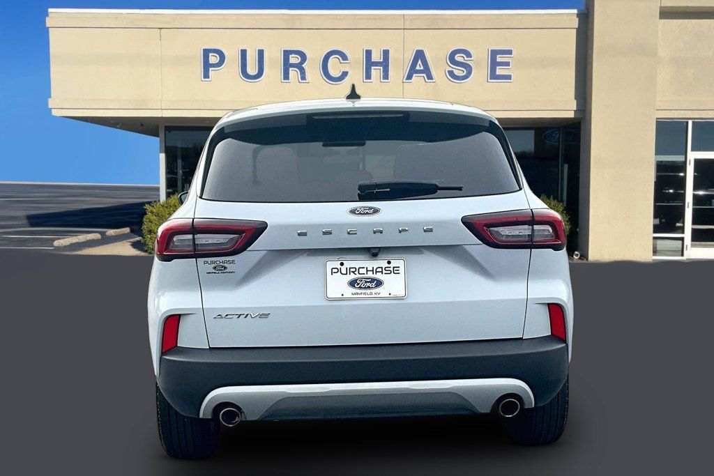 Used 2025 Ford Escape Active FWD image 5