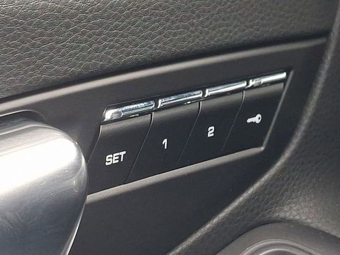 Used 2017 Porsche 911 Carrera S image 27