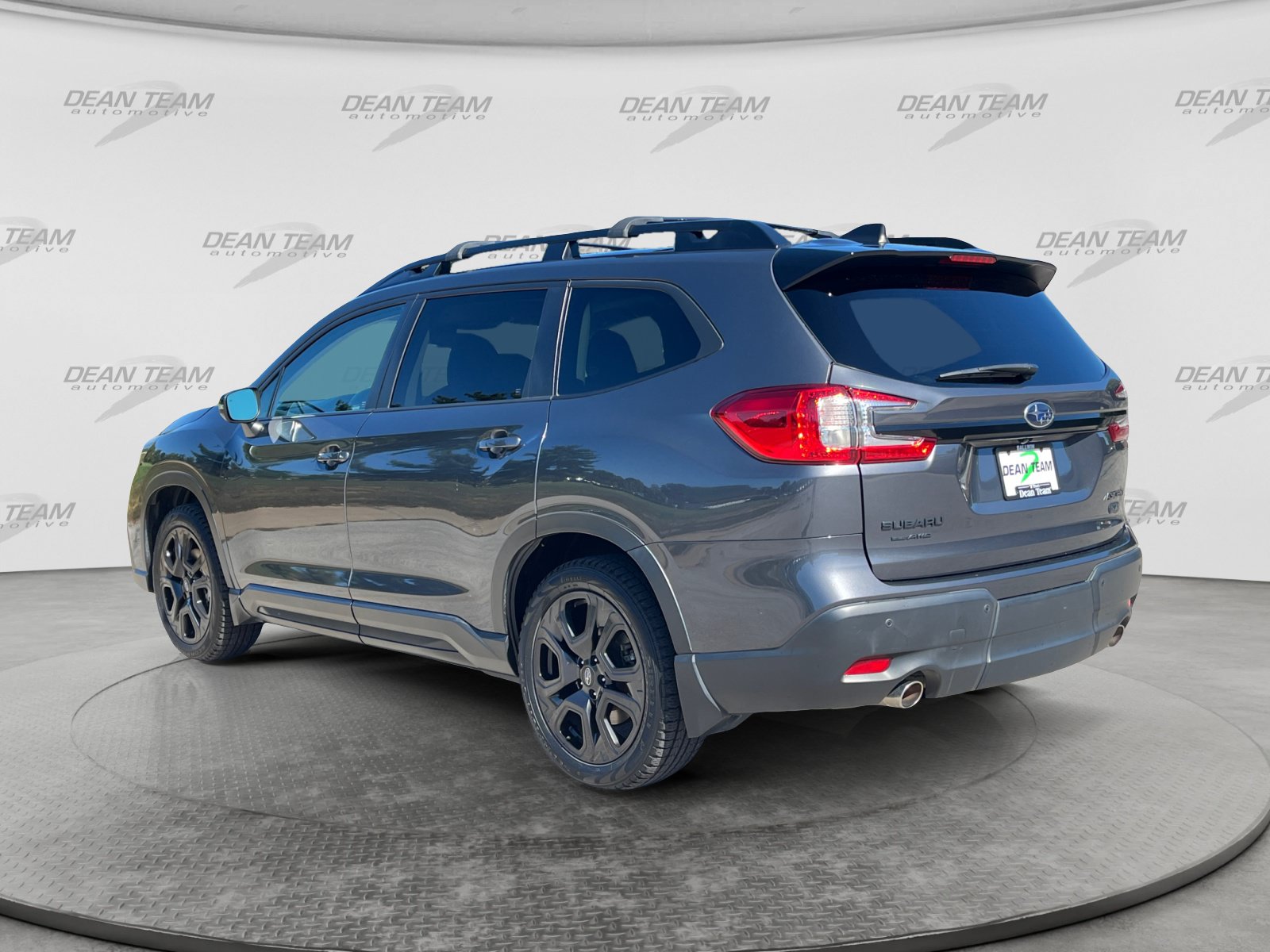 Used 2023 Subaru Ascent Onyx Edition AWD/4WD image 6