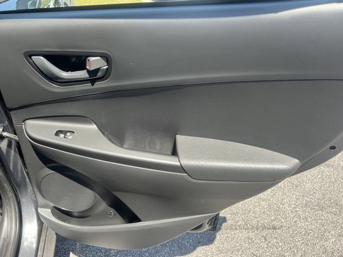 Used 2021 Hyundai Kona SE FWD image 19