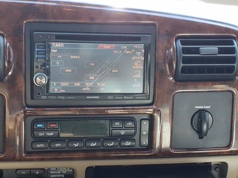 Used 2007 Ford F250 Lariat image 7