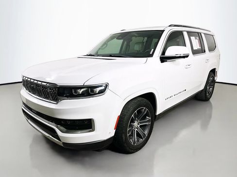 Used 2022 Jeep Grand Wagoneer Series I AWD/4WD image 3