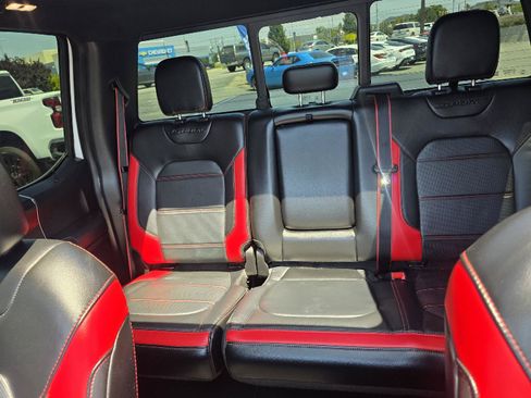 Used 2019 Ford F150 Lariat w/ Equipment Group 502A Luxury AWD/4WD image 21