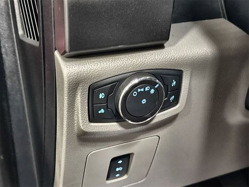 Used 2017 Ford F150 XLT w/ Equipment Group 302A Luxury image 16