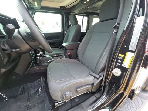 Used 2024 Jeep Wrangler Sport S image 14