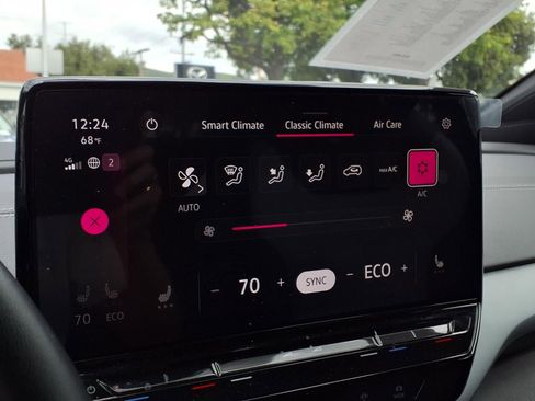 Certified 2023 Volkswagen ID.4 Pro image 11