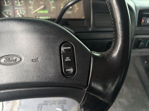 Used 1997 Ford F250 4x4 SuperCab Heavy Duty image 14