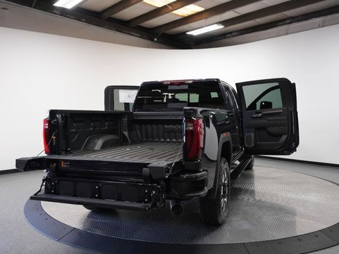New 2025 GMC Sierra 2500 Denali w/ Denali Reserve Package image 14
