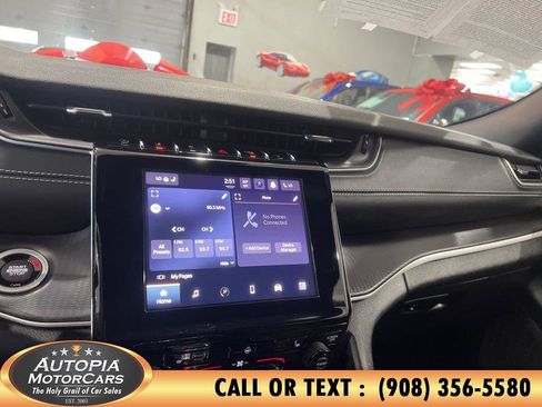 Used 2023 Jeep Grand Cherokee Altitude image 31