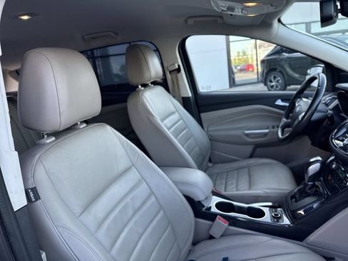 Used 2015 Ford Escape Titanium AWD/4WD image 17