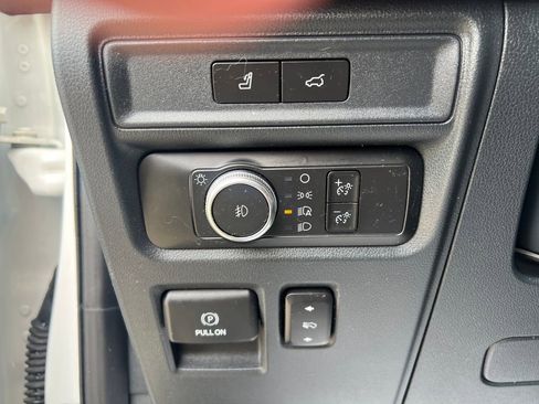 Used 2022 Ford Expedition Max Limited AWD/4WD image 16