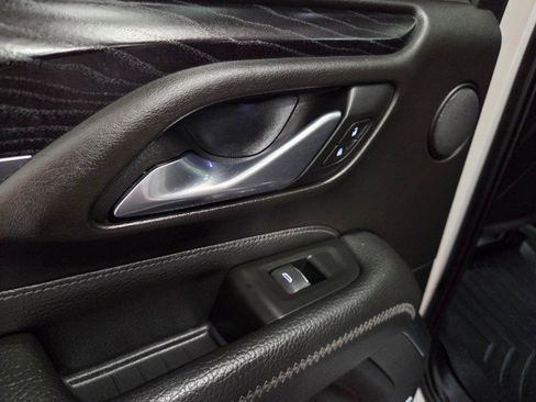 Used 2022 GMC Yukon XL Denali image 34