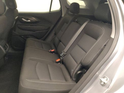 Used 2024 GMC Terrain SLE image 18