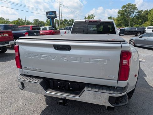 Used 2021 Chevrolet Silverado 3500 LTZ w/ LTZ Plus Package AWD/4WD image 6